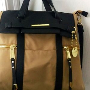 ISO Steve Madden BBLIP convertible bag.